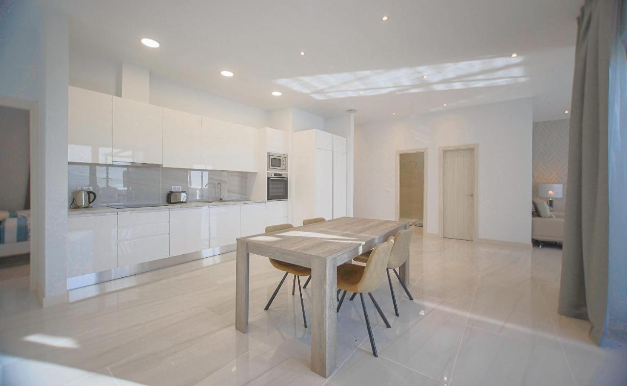Atlantico Plaza Suite 6A - 2 beds - 2 baths Puerto del Carmen  Esterno foto